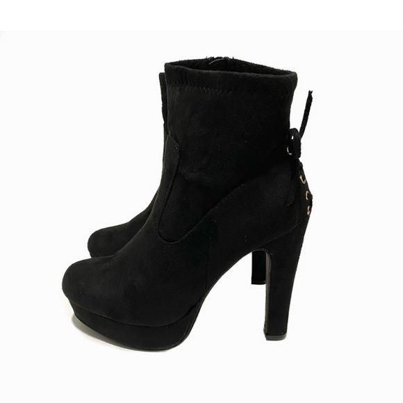 Bretty High Sky Black Faux Suede Booties NWT - Picture 8 of 16